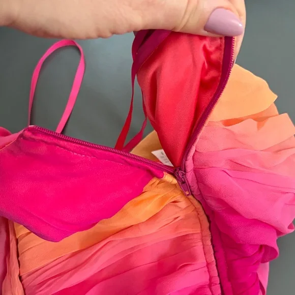 Cache Halter Top in Pink and Orange Ombre 100% silk - Picture 12 of 13